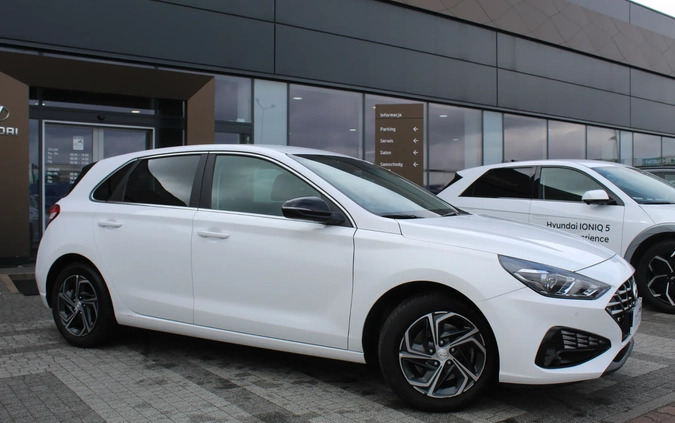 Hyundai I30 cena 88900 przebieg: 35573, rok produkcji 2022 z Gozdnica małe 301